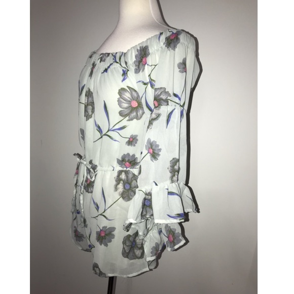 NWT Hint Of Blush Off The Shoulder  Romper Lined - Picture 2 of 5